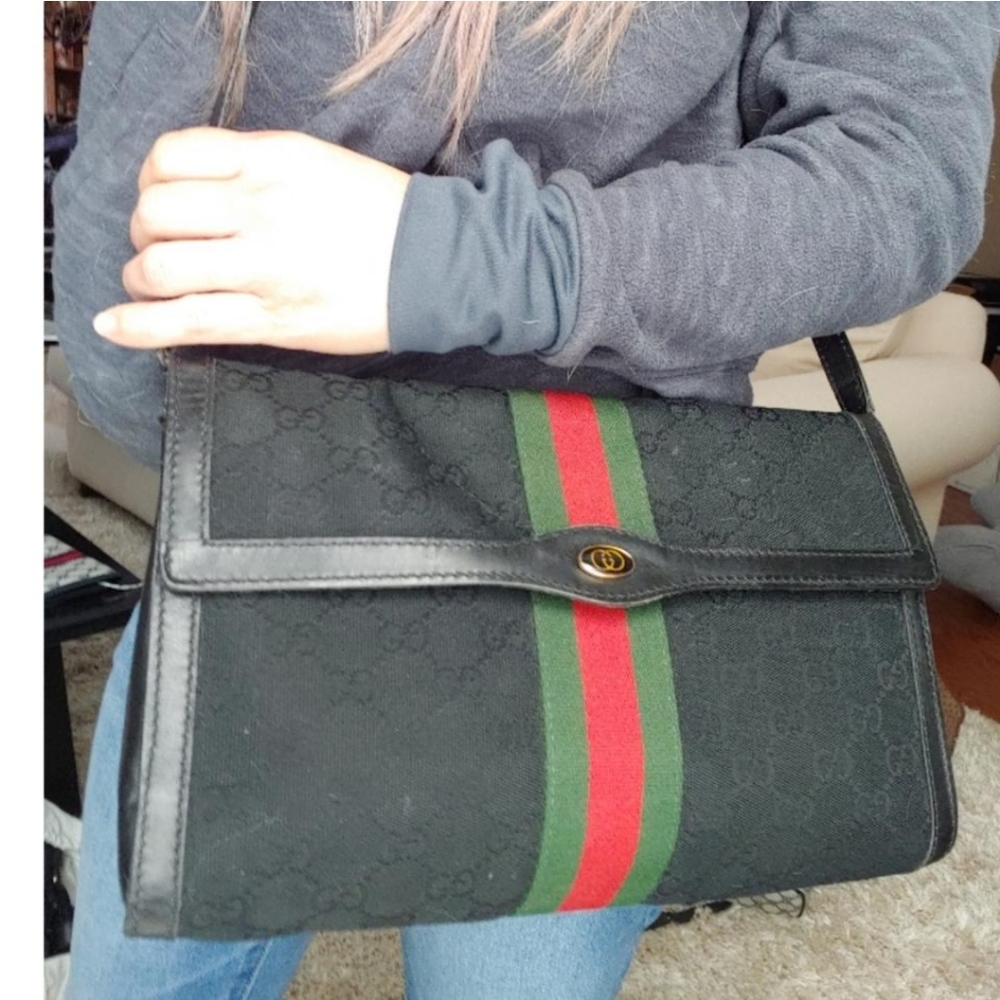 Authentic Vintage Gucci GG Monogram Supreme Sherry Web Ophidia Shoulder Clutch